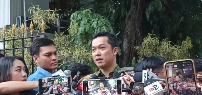 Taufik Hidayat juga muncul dikabarkan jadi Menpora. [FT News]